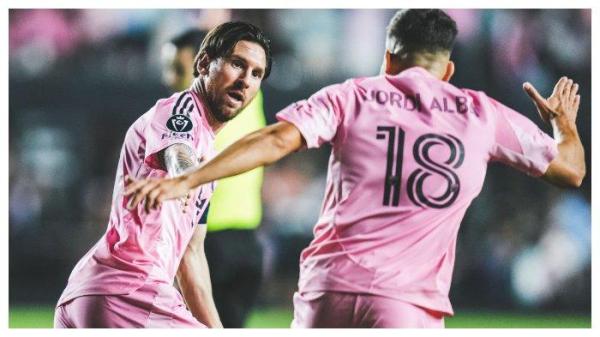 GOL MESSI - Selebrasi pemain Inter Miami Lionel Messi ke gawang Los Angles FC (LAFC) pada leg kedua perempat final Liga Champions Concacaf di Chase Stadium, Kamis (10/4/2025). (Twitter Inter Miami - 10/4/2025)