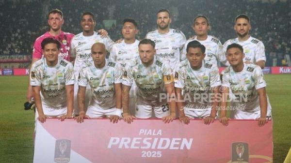 SKUAD PERSIB - Starting line-up Persib saat lawan Dewa United di Piala Presiden 2025 pada Selasa (8/7/2025) malam WIB.