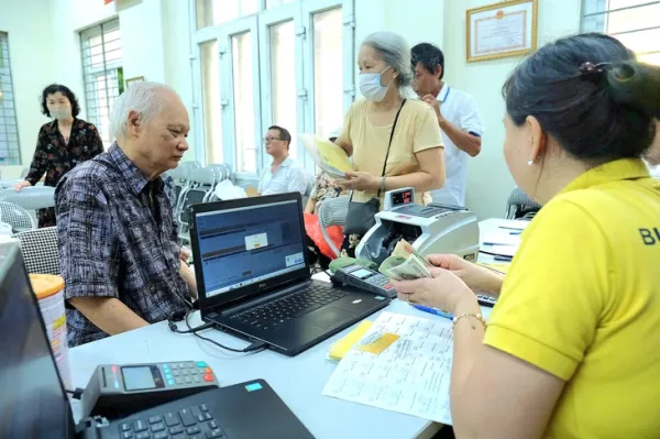 BHXH TP.HCM mới tiếp tục hỗ trợ đóng BHYT, BHXH tự nguyện cho nhiều nhóm đối tượng - Ảnh 1.