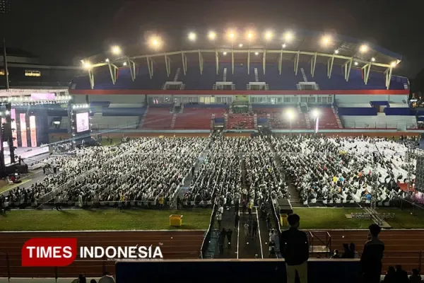 Lebih-dari-15-ribu-orang-menghadiri.jpg