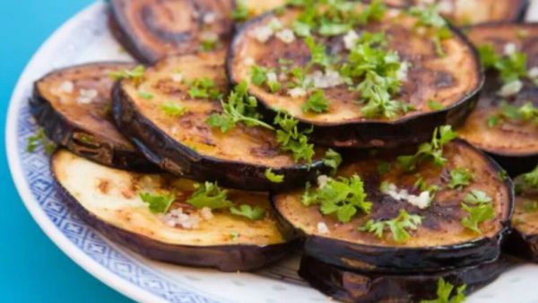Eat brinjal only after cooking it (source: internet)
