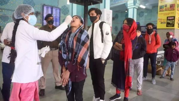 कोव्हिड -१ cases प्रकरणे 353 ने कमी झाली (स्त्रोत: इंटरनेट)