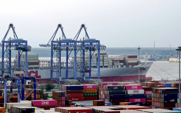 Khai phá sức mua của 'siêu đô thị' TP.HCM - Ảnh 2. Khai phá sức mua của 'siêu đô thị' TP.HCM - Ảnh 2.
