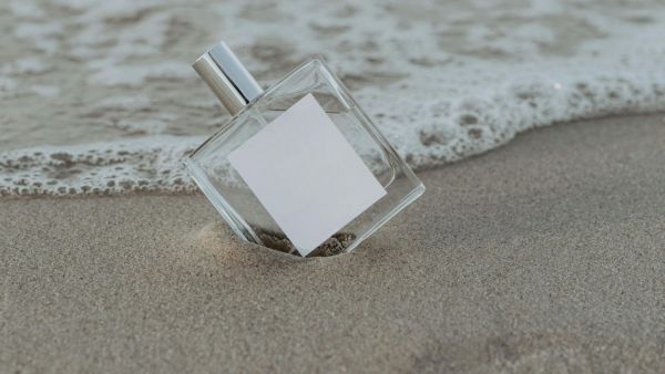   Perfume