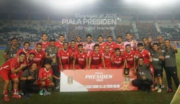 INDONESIA ALL STAR - Skuad Liga Indonesia All Star saat melawan Dewa United pada perebutan juara ketiga Piala Presiden 2025 di Stadion Si Jalak Harupat, pada Sabtu (12/7/2025) malam WIB.