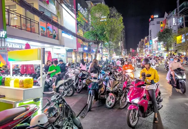 vỉa hè - Ảnh 1.