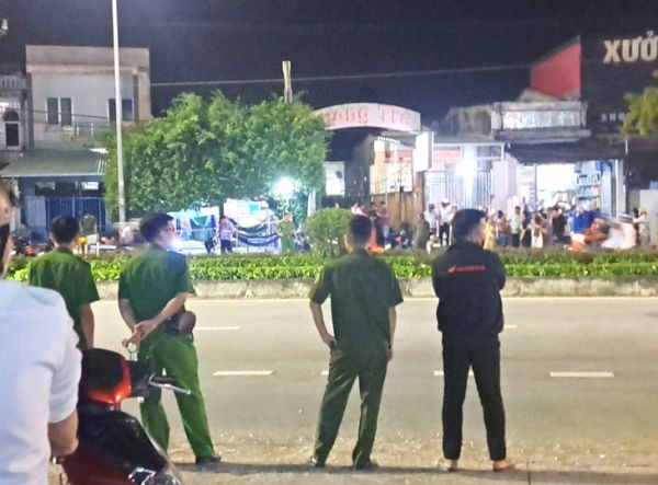 Bắt giữ nam công nhân nghi giết chủ quán cà phê ở Long An để cướp bông tai, điện thoại- Ảnh 1. cướp - Ảnh 1.