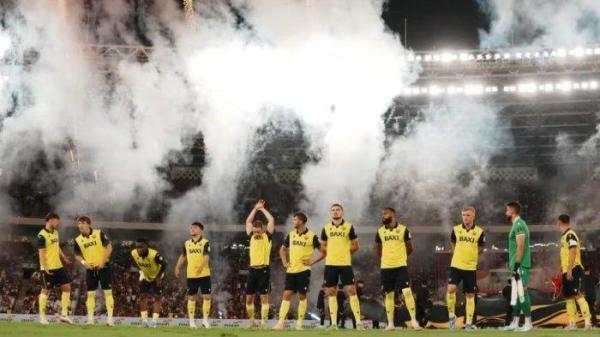 STARTING OXFORD UNITED - Sebelas pemain Oxford United bersiap menghadapi Liga Indonesia All Star pada laga perdana Grup A Piala Presiden 2025 di Stadion Utama Gelora Bung Karno (SUGBK), Jakarta, pada Minggu (6/7/2025). Ole Romeny dkk menang dengan skor 6-3.