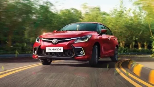 Toyota Glanza terbaru.