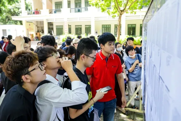 công bố điểm thi - Ảnh 1.