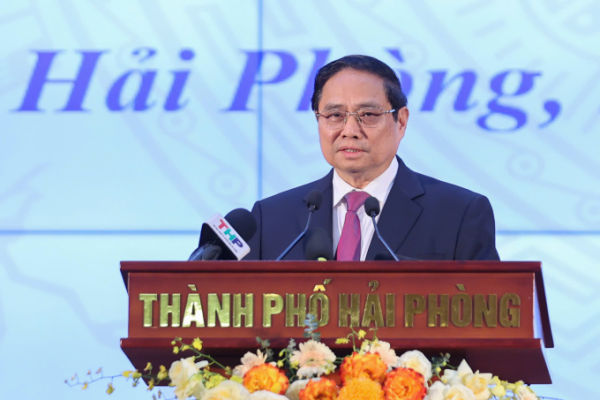Thủ tướng Phạm Minh Chính phát biểu tại lễ công bố các quyết định ở Hải Phòng. Ảnh: Đoàn Bắc