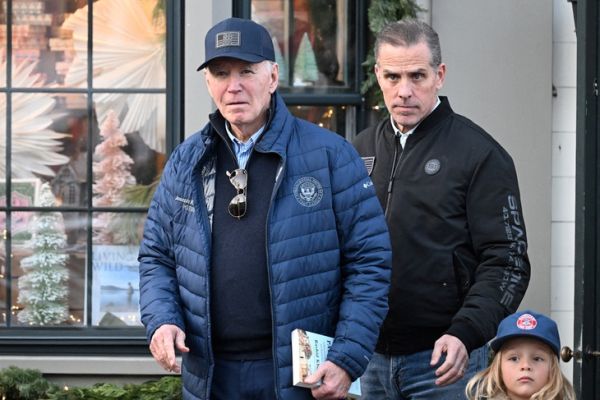 Ông Biden lên tiếng về cáo buộc để nhân viên tự ý dùng bút tự động ký lệnh ân xá - Ảnh 2. Ông Biden - Ảnh 2.
