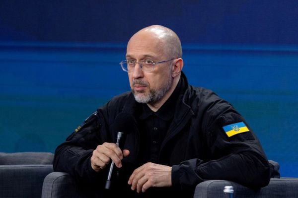 Ông Zelensky bổ nhiệm Thủ tướng Shmyhal làm bộ trưởng Quốc phòng Ukraine - Ảnh 1. Ukraine - Ảnh 1.