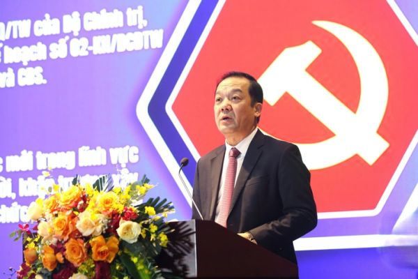 Không được yêu cầu người dân cung cấp giấy tờ đã có trên cơ sở dữ liệu quốc gia - Ảnh 1.