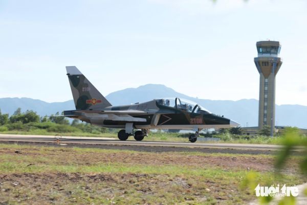 máy bay Yak-130 - Ảnh 2.