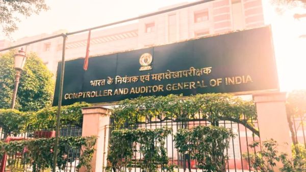 Shocking report of CAG, this warning given on the financial capital of the country