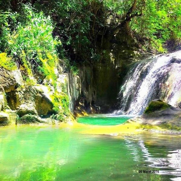 WISATA SRAGEN - Air Terjun Dng Jengglong di Miri, Sragen, Jawa Tengah.