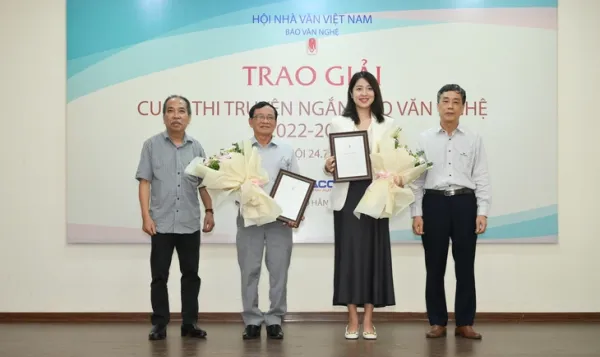 Giải thưởng truyện ngắn báo Văn Nghệ bị chê, ban tổ chức nói gì? - Ảnh 1. Giải thưởng truyện ngắn báo Văn Nghệ bị chê, ban tổ chức nói gì? - Ảnh 1.