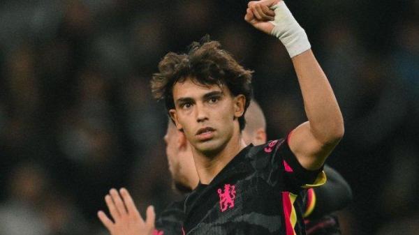 Selebrasi Joao Felix (Chelsea) saat mencetak gol ke gawang Panathinaikos di Liga Konferensi Eropa, Jumat (25/10) dini hari WIB.