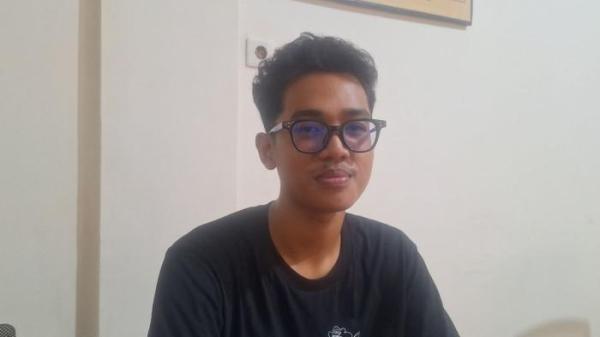 Sosok Tri Krisna Mukti, ketua RW Gen Z yang masih berusia 20 tahun dari Jakarta Utara. Krisna kini menjabat sebagai ketua RW 02 Kelurahan Pademangan Barat, Kecamatan Pademangan, Jakarta Utara.