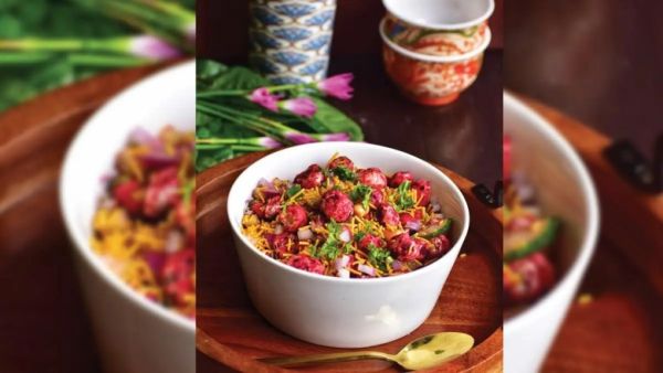 Red Makhana Salad