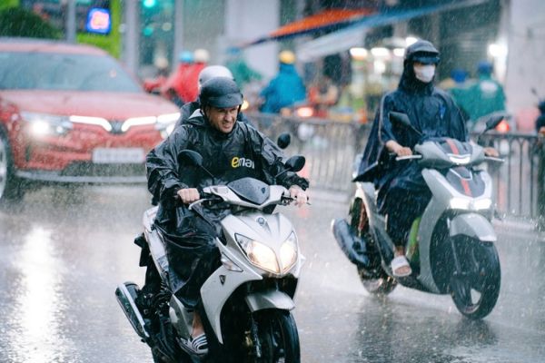 Thời tiết hôm nay 10-8: Bắc Bộ, Trung Bộ ngày nắng nóng, chiều tối cả nước mưa - Ảnh 1. thời tiết - Ảnh 1.