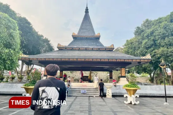 Makam-Bung-Karno.jpg