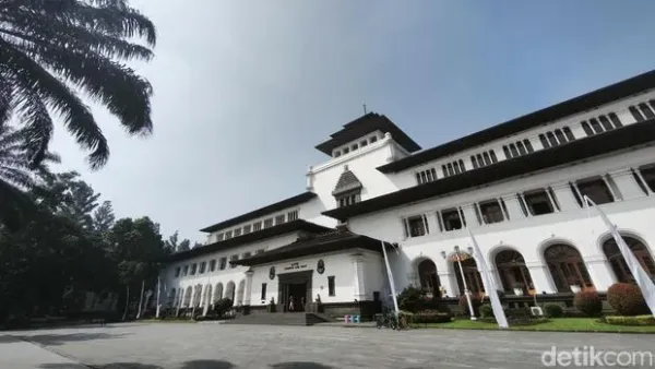 Gedung Sate.