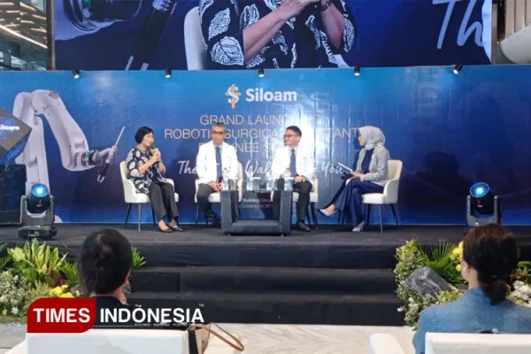 Grand-Launching-Robotic-Surgical-Assistant-for-Knee-Surgery.jpg