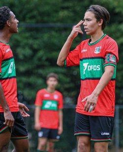 Pemain keturunan Indonesia-Belanda, Dion Markx