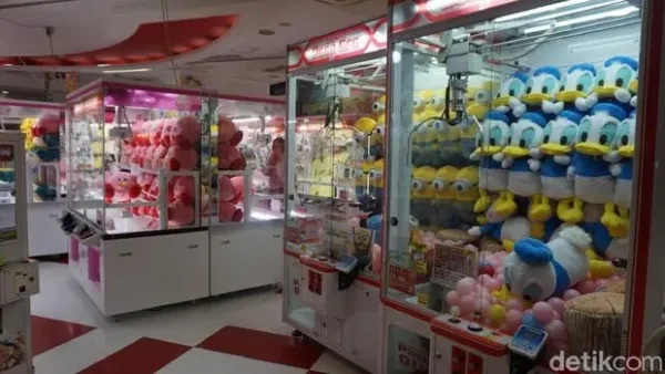 Kawasan Nipponbashi, markasnya Otaku di Osaka