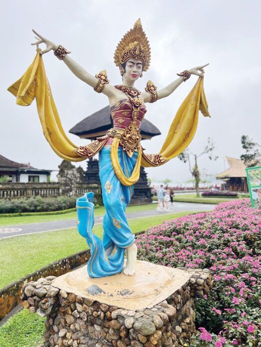 หลาก&หลาย - แลนด์มาร์กเกาะบาหลี มนต์เสน่ห์วิหารกลางน้ำ