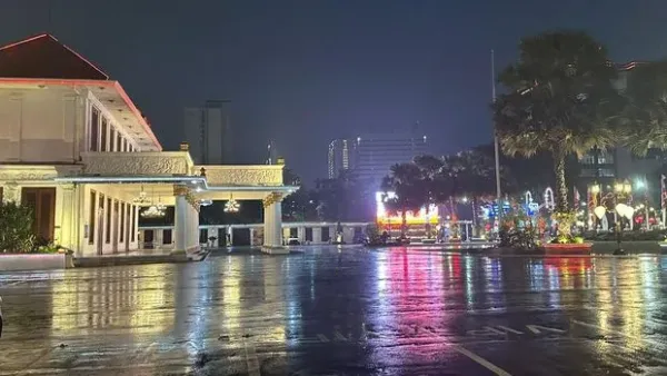 Gedung Grahadi, Sabtu (4/11/2023)