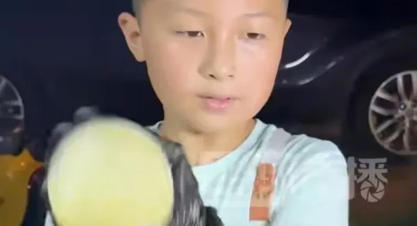 Jago! Bocah SD Raup Untung Rp 9 Juta per Bulan dari Jualan Milk Tea