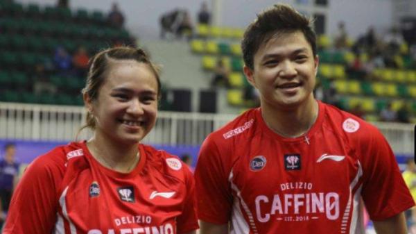 BOBBY/MELATI - Potret Melati Daeva dan Bobby Setiabudi sebagai pasangan ganda campuran baru di bawah naungan PB Djarum, mereka resmi debut di Kejuaraan PBSI 2023 di GOR UNJ Kampus B Jakarta pada 23 Desember 2023. (Foto Arsip Desember 2025). PB Djarum
