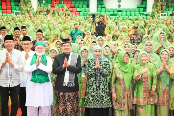 Gubernur-Khofifah-b-7.jpg