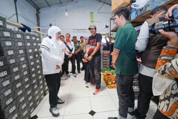 Gubernur-Khofifah-40.jpg