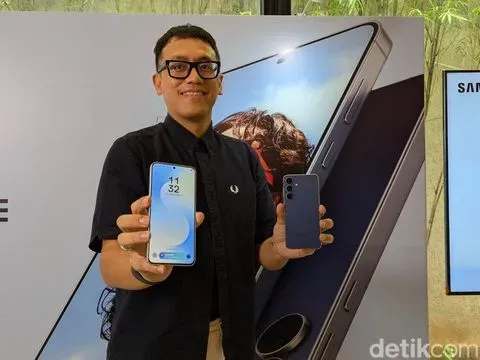 MX Product Marketing Senior Manager Samsung Electronics Indonesia Ilham Indrawan