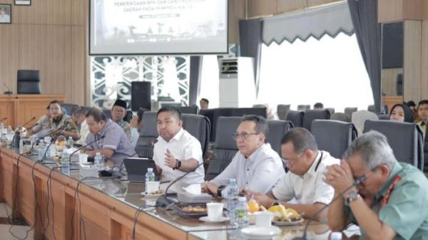 Anggota DPRD Kalsel melakukan pertemuan dengan BPR RI Perwakilan Kalsel,2