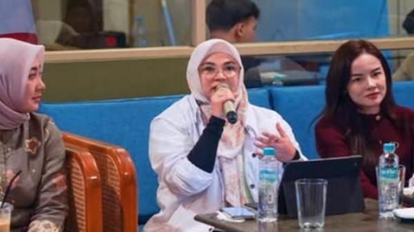 BOLOS KERJA- Anggota Komisi I DPRD Kota Bogor Desy Yanthi Utami diduga bolos kerja enam bulan dan  mangkir dari tugasnya sebagai wakil rakyat, ia beralasan sakit