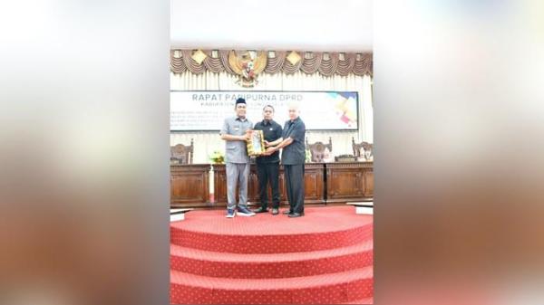 PENYERAHAN DRAF- Penyerahan draf naskDD