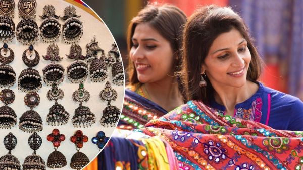 Shopping here in Delhi for Dandiya Night, earrings will be available for 50 to 100 rupees