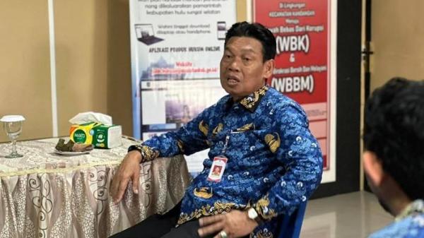 INSPEKSI-Wabup Suriani saat Inspeksi di Kantor Kecamatan Kandangan,D