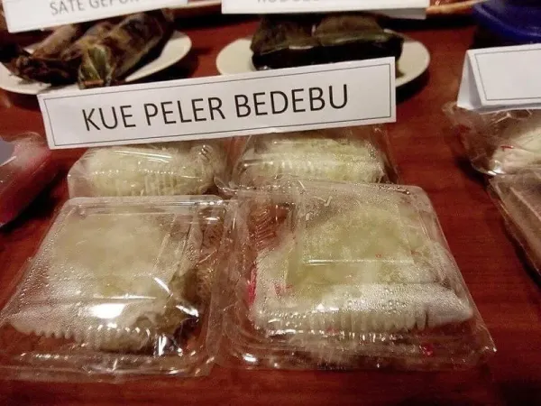 kue peler