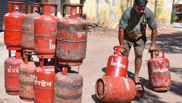 LPG Price Today: Does domestic gas cylinders become cheaper in festive season, fresh prices arrived