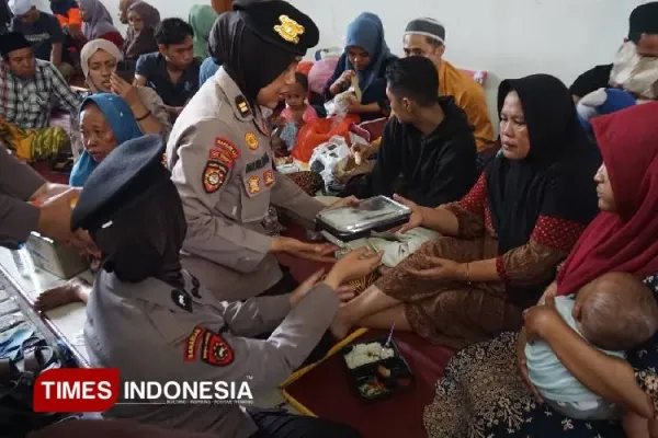 Sentuhan-Polwan-Polresta-Sidoarjo-c.jpg