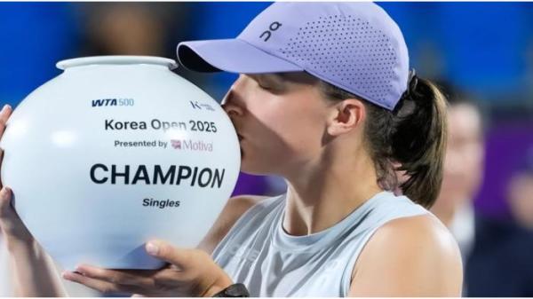 IGA SWIATEK JUARA - Petenis Polandia, Iga Swiatek, menjadi juara Korea Open 2025 dengan mengalahkan Ekaterina Alexandrova, Minggu (21/9/2025).