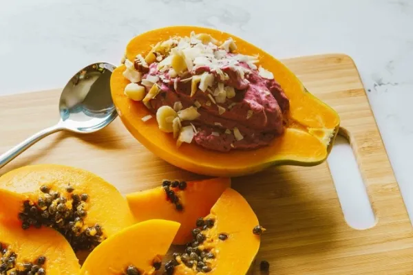 A dish featuring papaya. Photo by Pexels