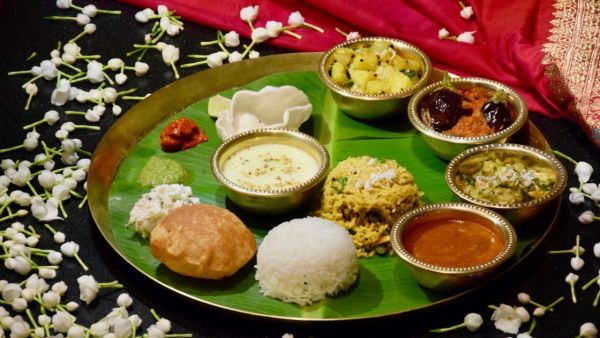 Karwa Chauth 2025: Eat these healthy things in Karva Chauth's sargi, energy will remain throughout the day