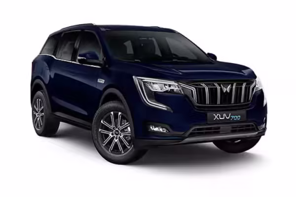 Mahindra XUV700 Price 2025 | Car Images, Reviews, Mileage